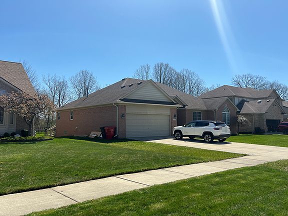 3rd image of 31298 Broderick Dr
