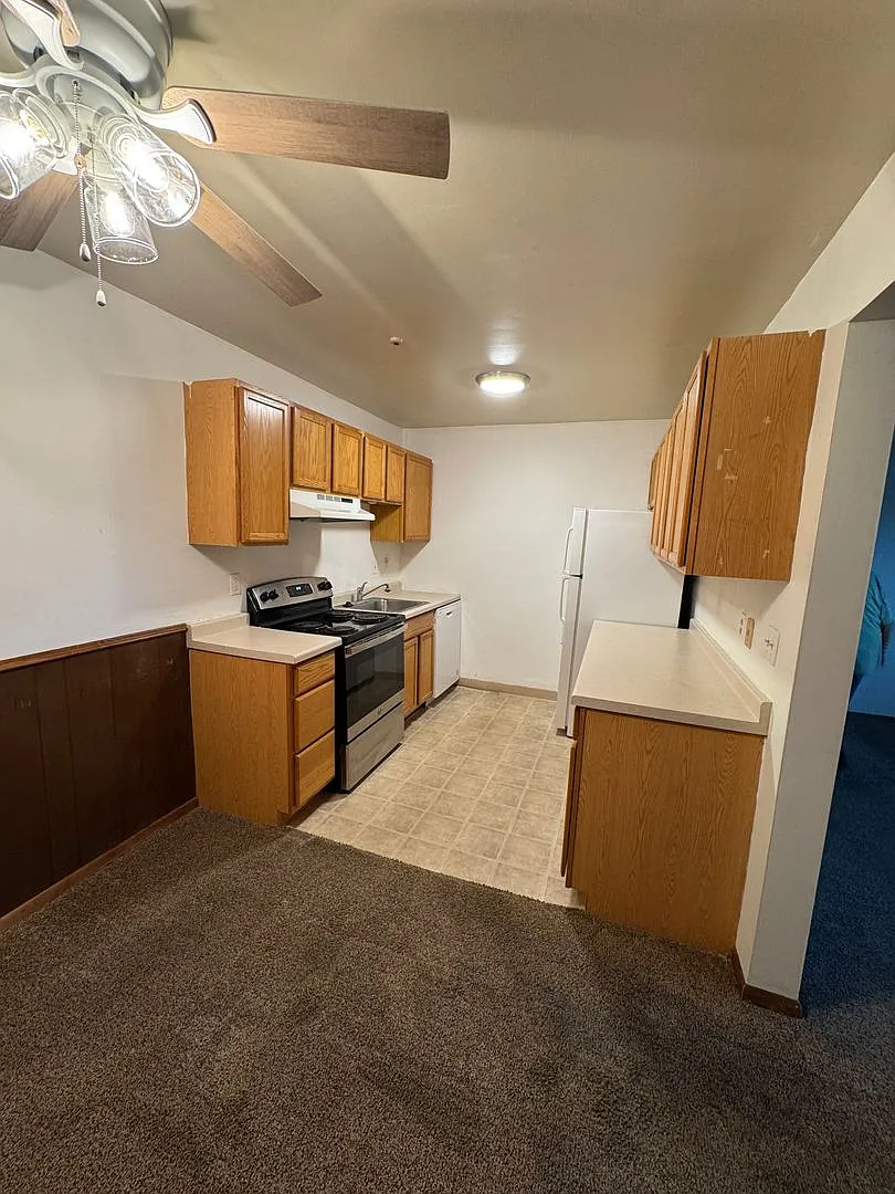 1327 Madison - 12 plex — Photo 4