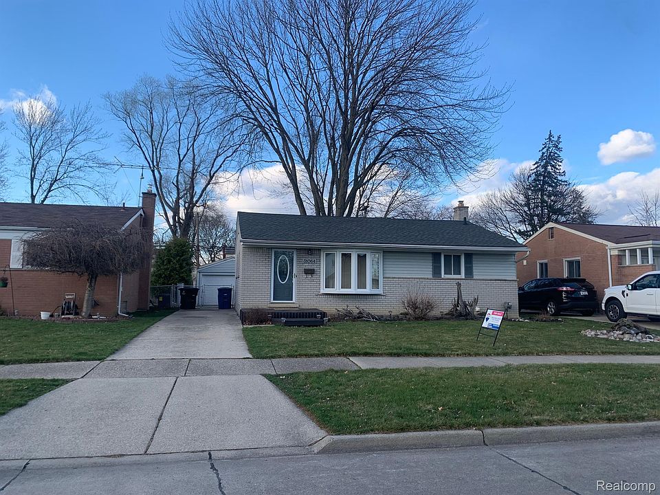 1st image of 31064 Geraldine St