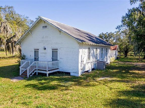 3rd image of 4836 NW Florida Ave