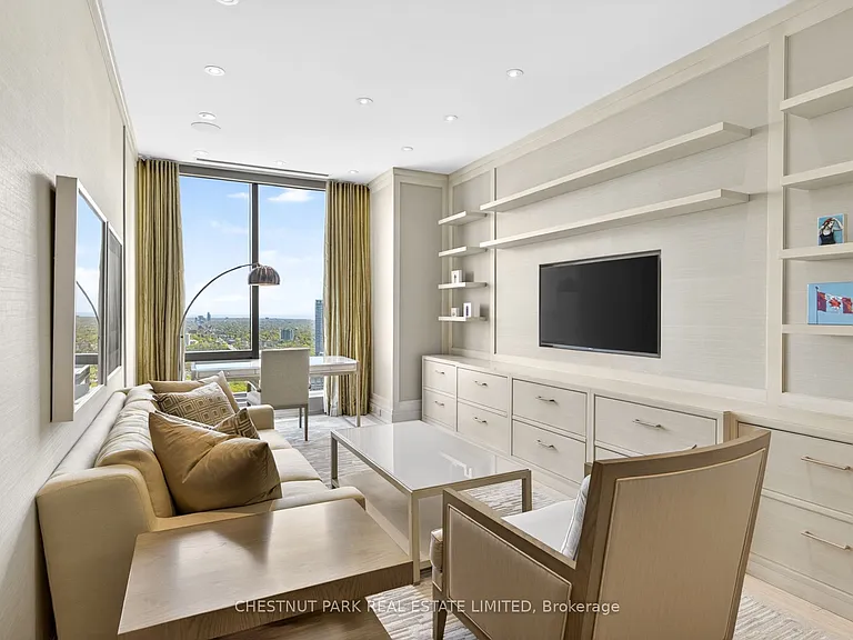50 Yorkville Ave #4702 — Photo 19