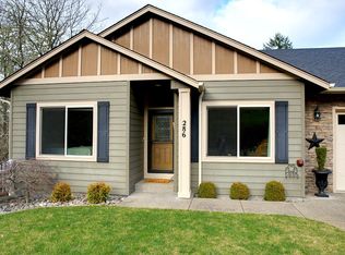 286 Winchester Creek Ave, Winchester, OR 97495
