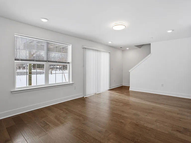 137 Ada Hightower Ave — Photo 30