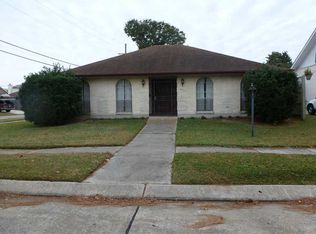3800 Ferran Dr, Metairie, LA 70002