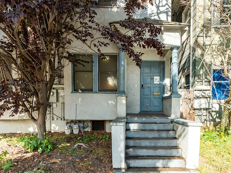 2427 Ellsworth St — Photo 130