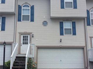 207 Scenic Hill Dr, Carnegie, PA 15106