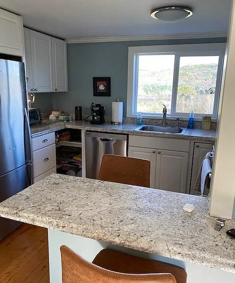 395 Rezen Rd — Photo 9