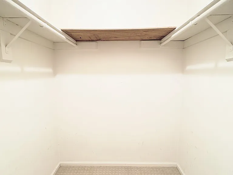 9414 Vernon Dr — Photo 32