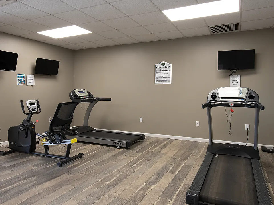 Cloverleaf Estates East - Fitness Room
