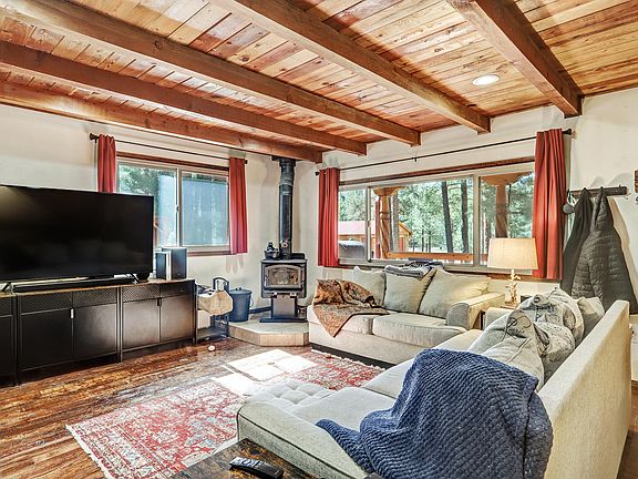 5th image of 328 Blue Spruce Dr