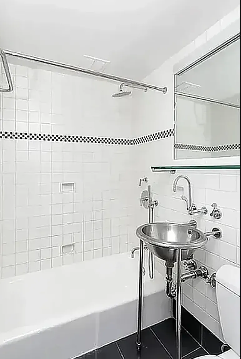 237 Madison Avenue — Photo 3