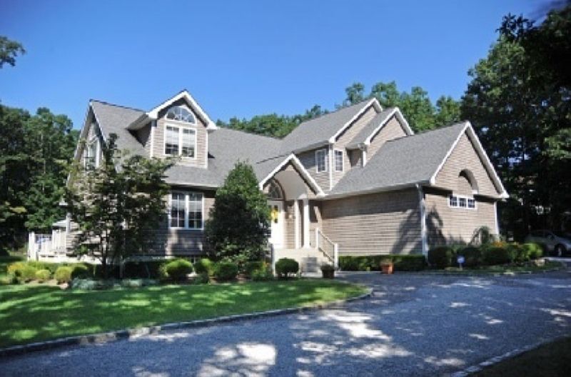 55 Landfall Rd, East Hampton, NY 11937 Zillow