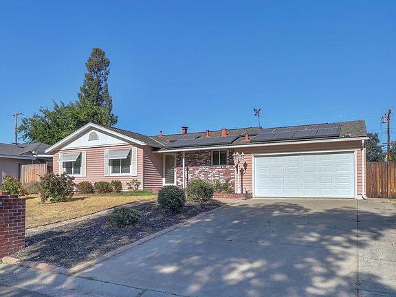 3rd image of 3912 Henderson Way