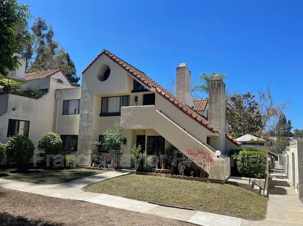 325 N Melrose Dr Unit D, Vista, CA 92083