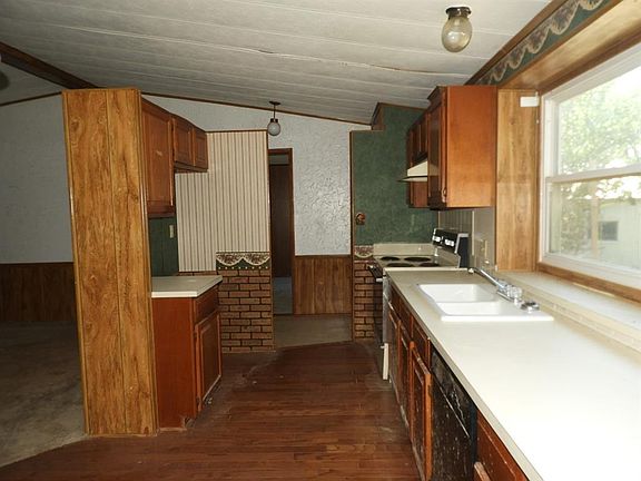 3rd image of 23226 Highway 66 W