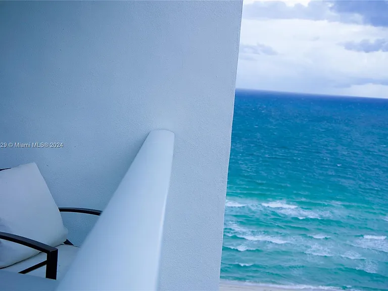 5601 Collins Ave #1614 — Photo 15
