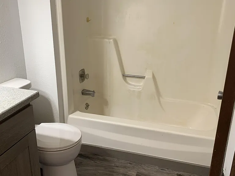717 Garland St E #8 — Photo 7
