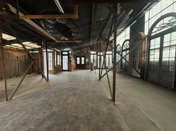 248 Beacon Avenue image 2 of 26