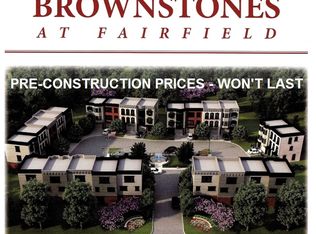 10 Stonybrook Cir #D3, Fairfield, NJ 07004