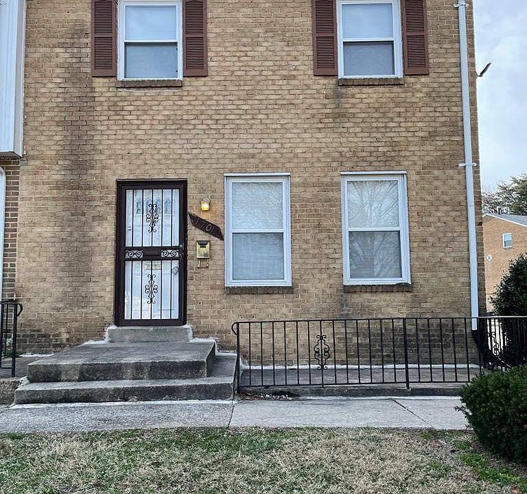 1st image of 1701 Addison Rd S