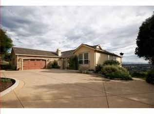 958 Smith Rd, Watsonville, CA 95076