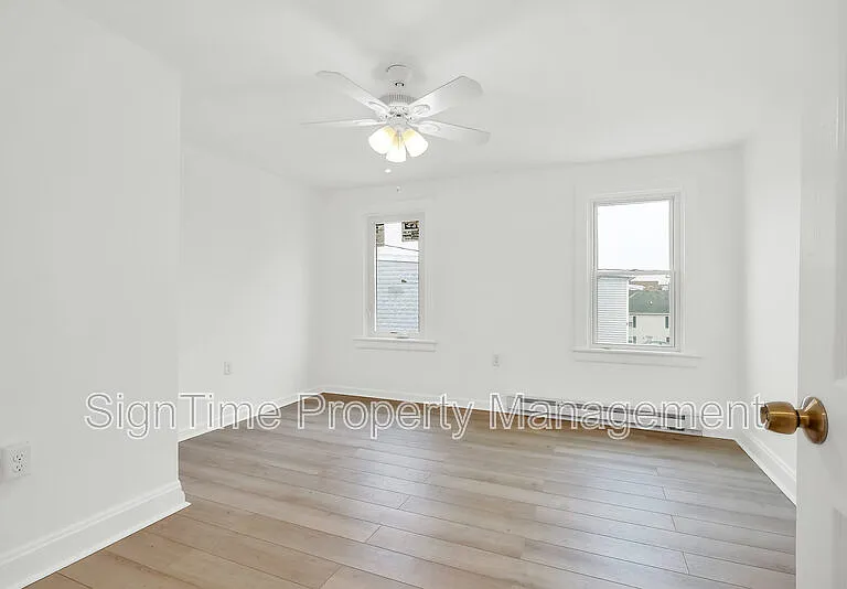 115 W Church St — Photo 10