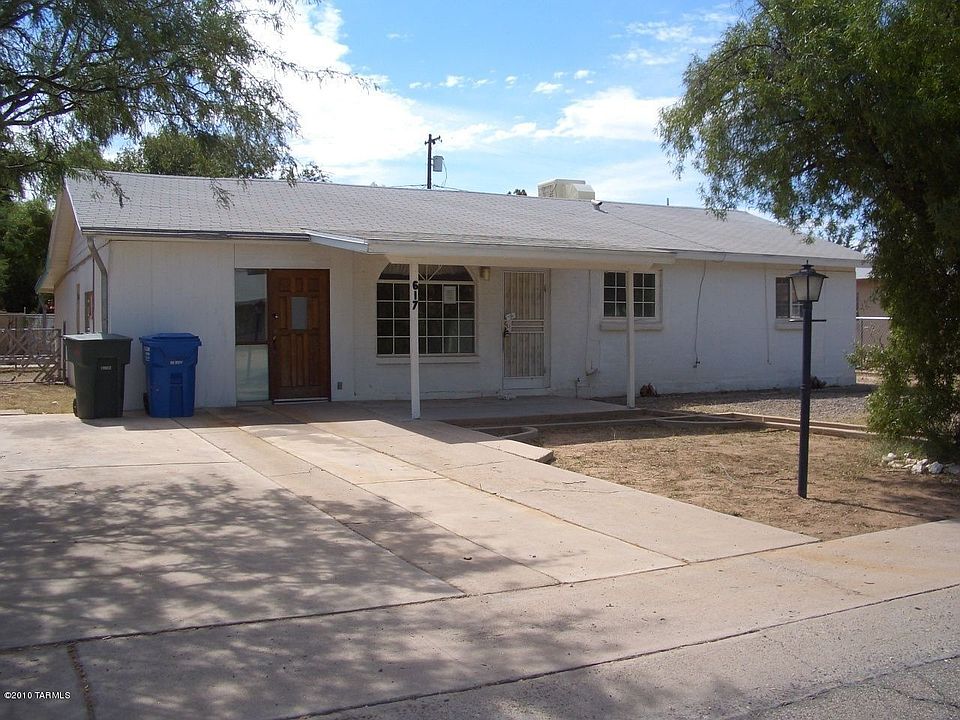 1st image of 617 W Calle Lerdo