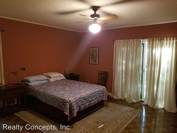 4th image of 2457 N Sherwood Ln