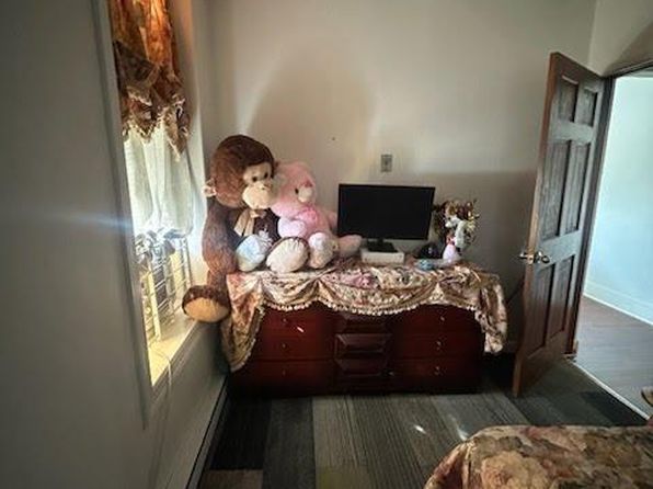 145 Main St #3