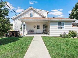 284 Moorestown Dr, Bath, PA 18014