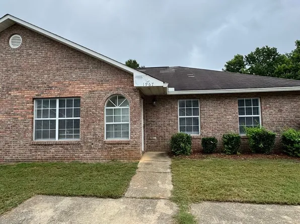 1965 Rosie St, Auburn, AL 36832