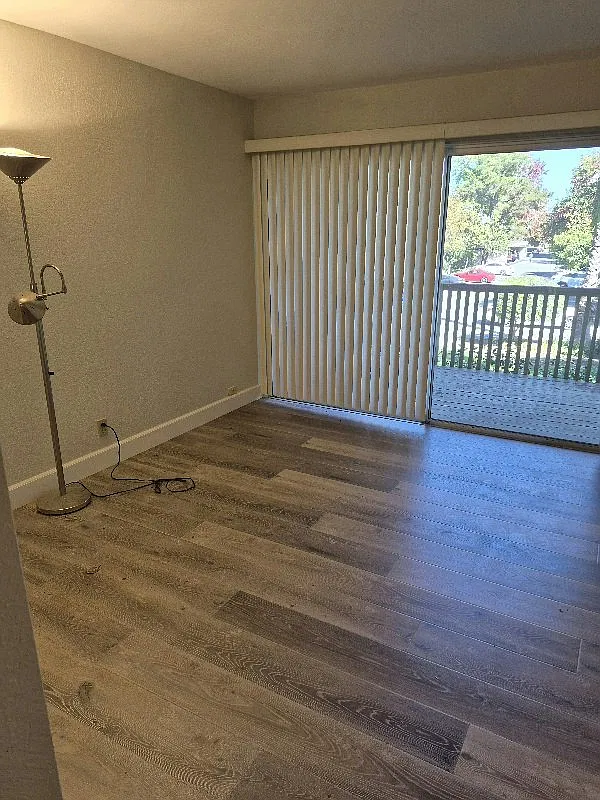 280 Easy St — Photo 1