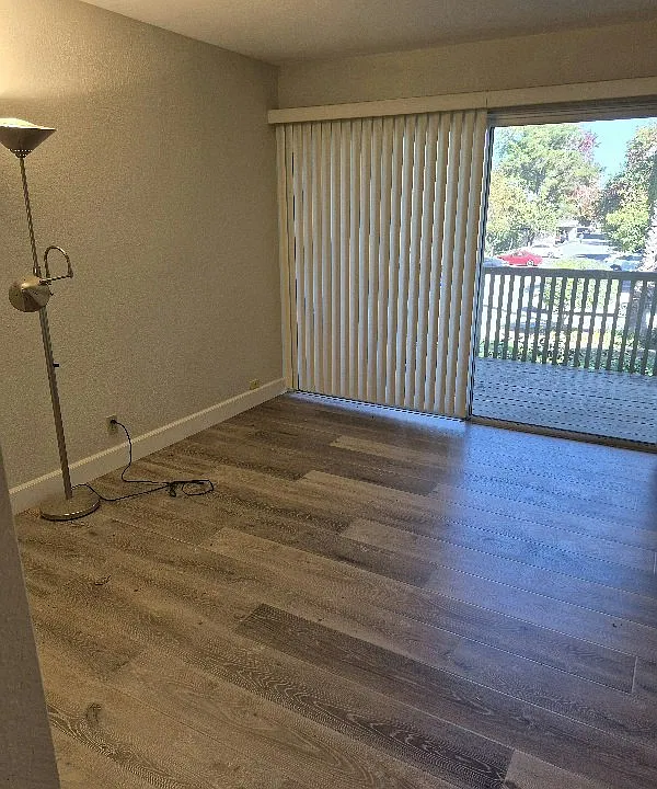280 Easy St