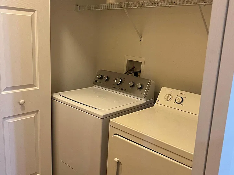2632 Maylin Dr — Photo 32