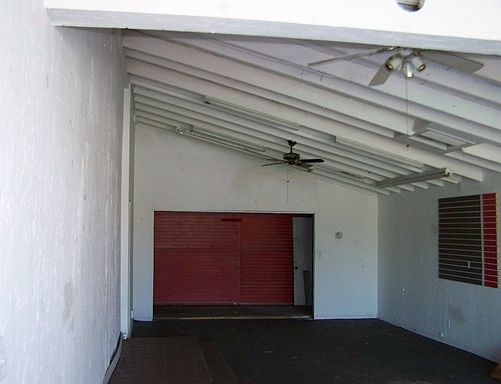 3rd image of 11906 Palm Dr