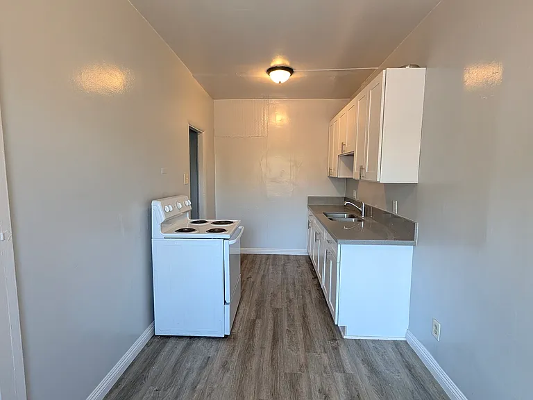 2191 Chestnut Ave #201 — Photo 9