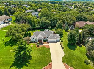 4304 Timberwood Dr, West Des Moines, IA 50265