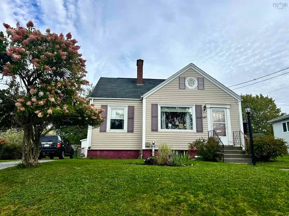 140 Roderick St, New Glasgow, NS B2H 3Y4