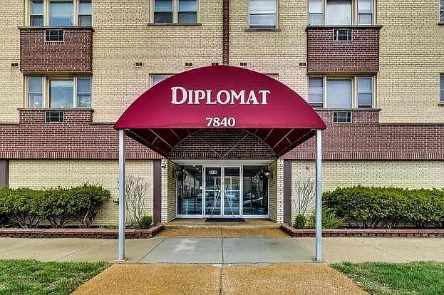 1st image of 7840 W North Ave APT 2B