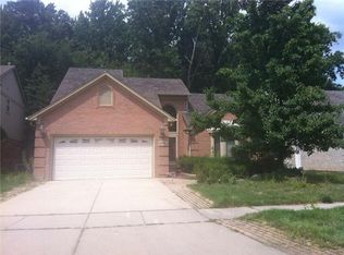 2681 Locksley Ct, Troy, MI