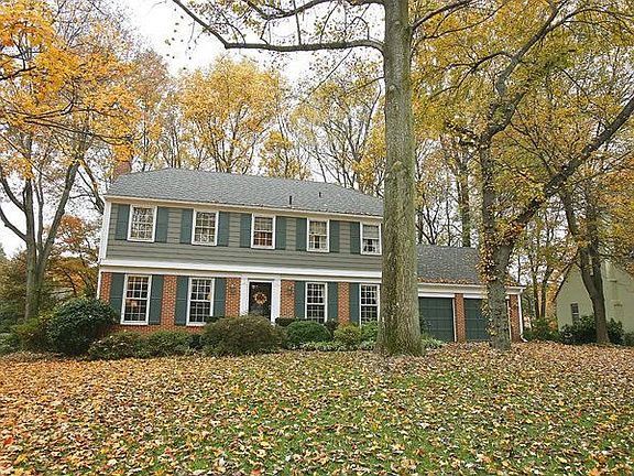 2nd image of 10500 Scarboro Ln