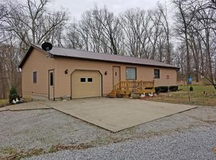 20560 E 700th Rd, Mount Carmel, IL 62863