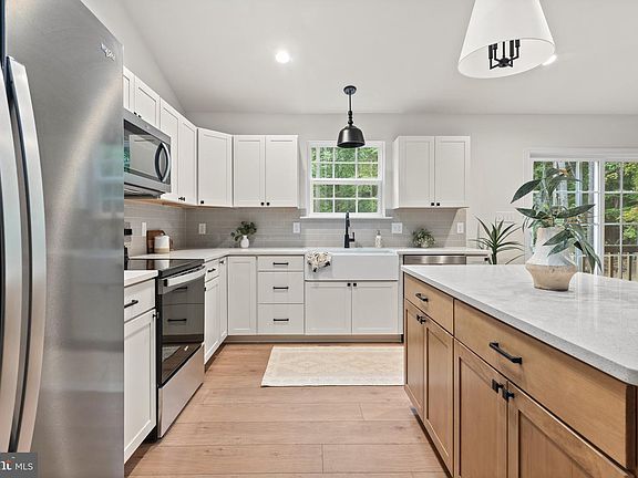 4th image of 15004 Moonlight Ln