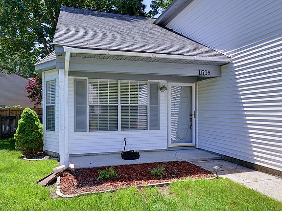 2nd image of 1596 Winthrope Dr