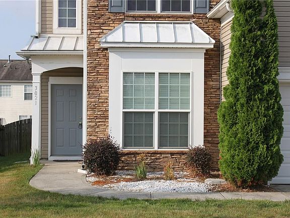 2nd image of 3021 Azalea Hills Dr