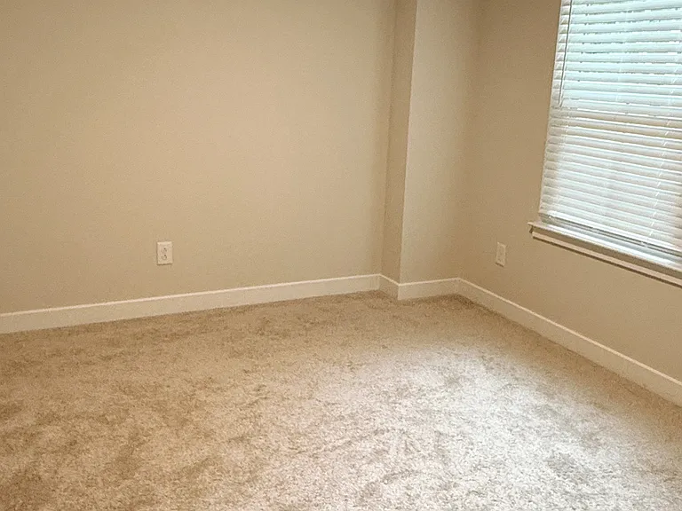1408 Chowan Ave — Photo 4