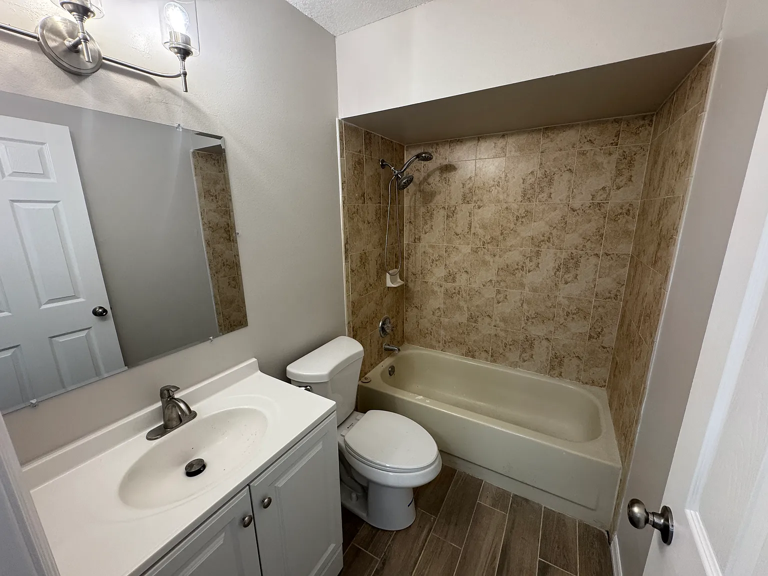 Campbell 2B — Photo 4