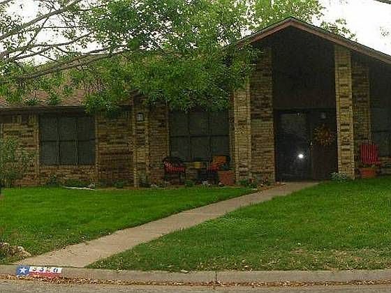 1st image of 3326 Shadyhill Dr