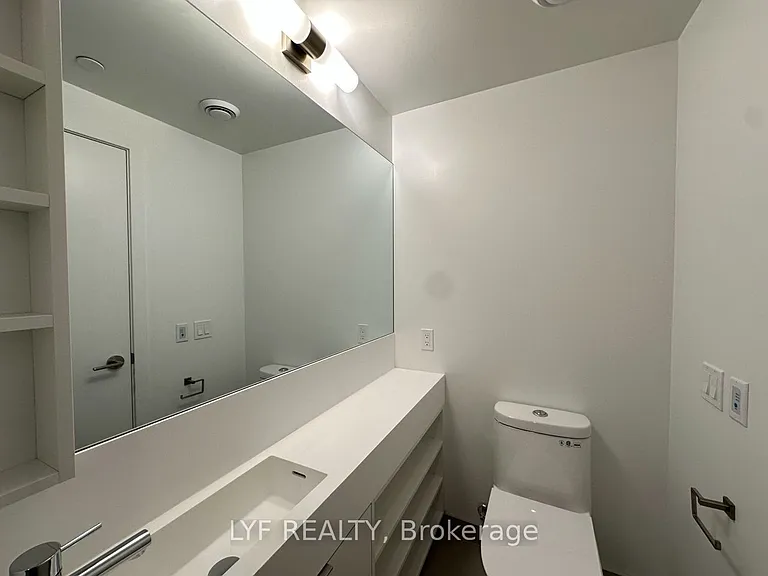 8 Wellesley St W #4810 — Photo 10