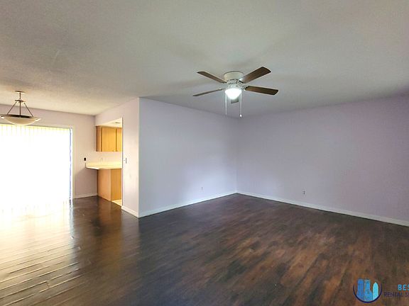 3rd image of 731 Fox Lake Dr